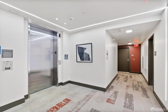 Building Photo - 200 Linden Ave
