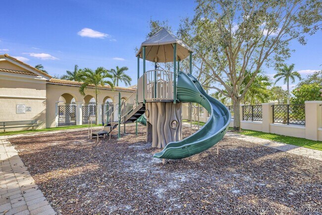 Building Photo - 8302 NW 8th Terrace