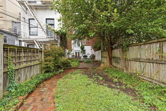 Building Photo - 1119 N Calvert St