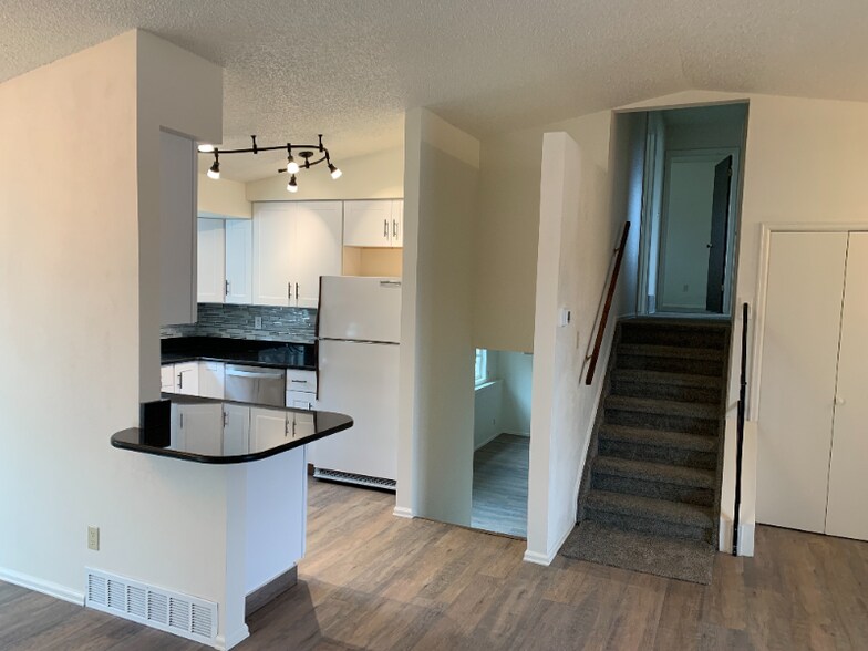 Building Photo - 2950 Banderas Ln