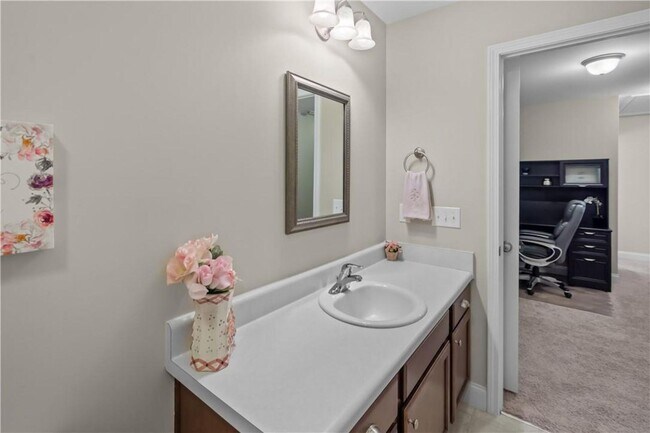 Building Photo - Flexible Space for Every Lifestyle! 4 Bedrooms Plus Loft & Bonus Room in Richmond Hill, GA