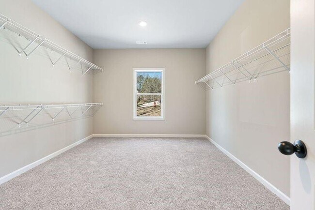 Building Photo - 5714 Ridgewater Cir