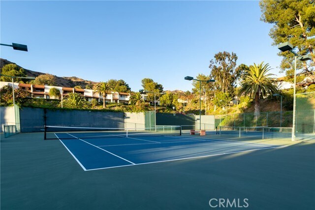 Building Photo - 9551 Vía Ricardo