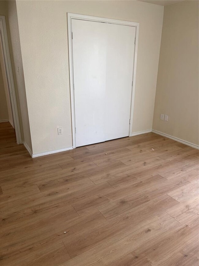 Building Photo - 11805 Stoney Meadow Dr