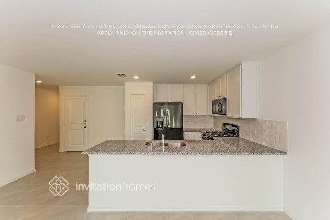 Building Photo - 2403 Ava Dr