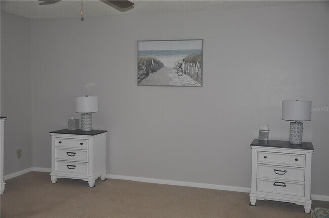 Building Photo - 8552 SW 93rd Pl