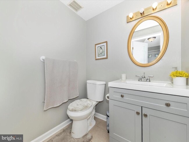 Building Photo - 12461 Quail Woods Dr