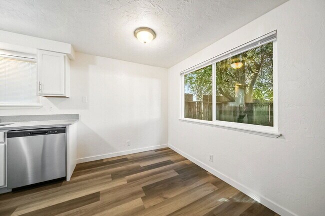 Building Photo - 5495 A St