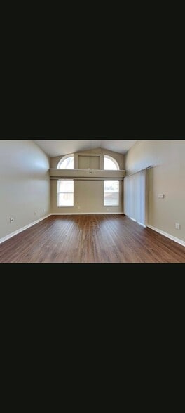 Building Photo - 6805 Waterton Dr