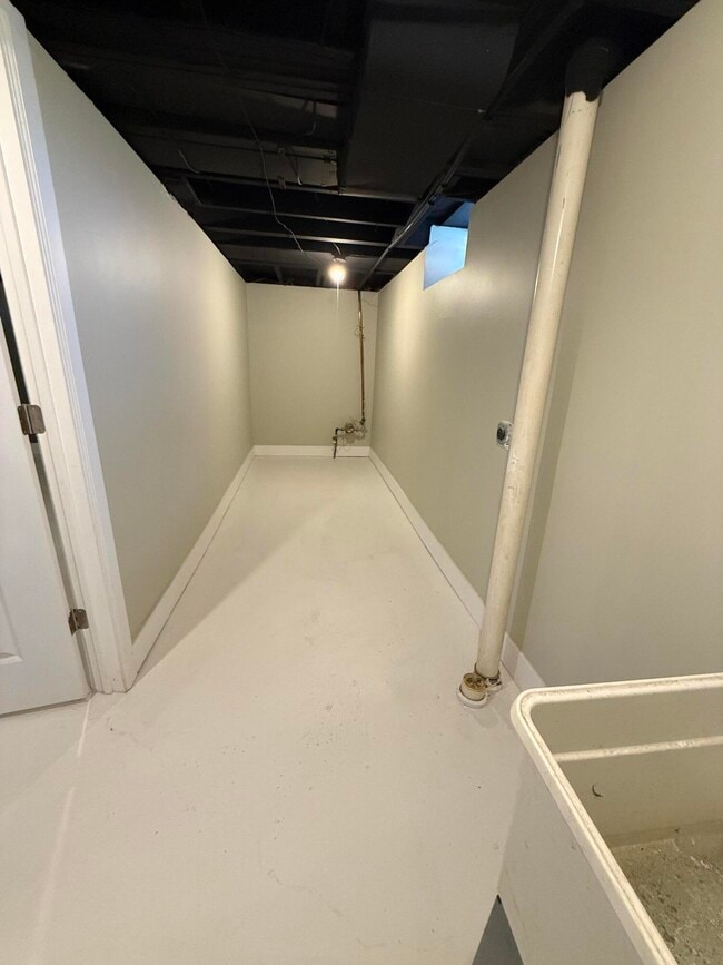 Building Photo - 16540 Marlowe St