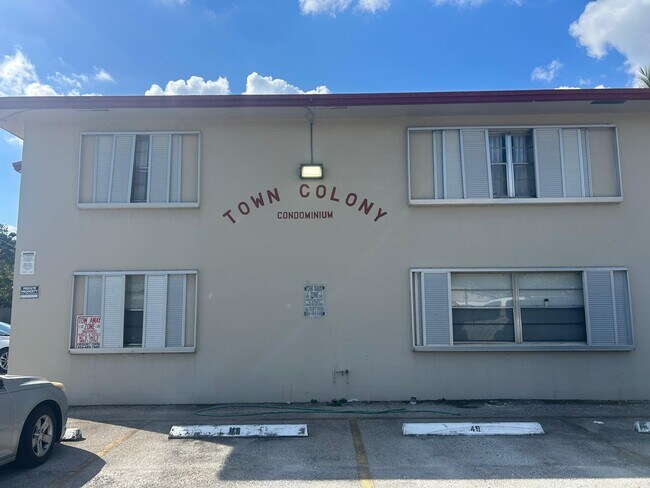 Building Photo - 2916 Funston St