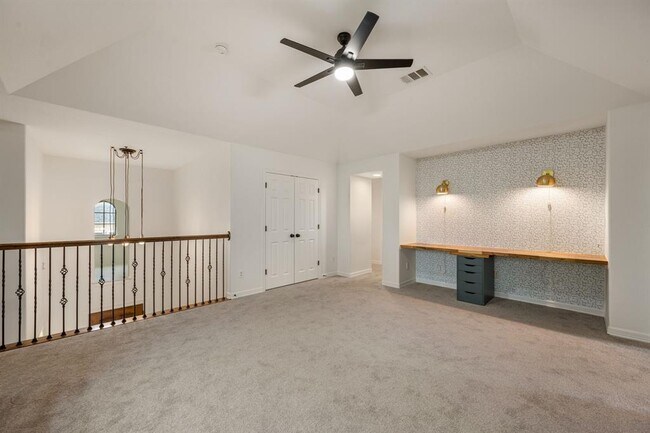 Building Photo - 2201 Quarry Loop