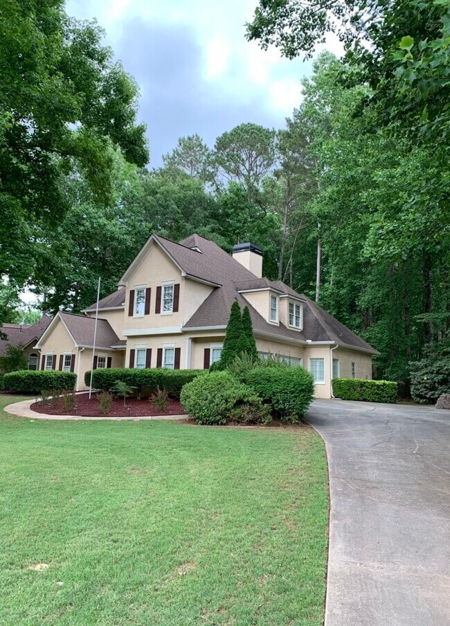 Building Photo - 80 Preswick Park Dr