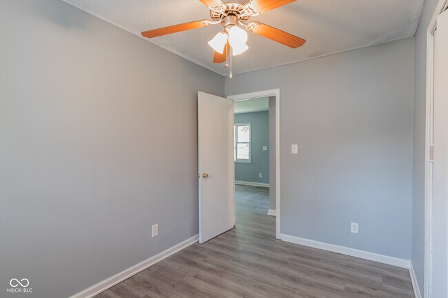 Building Photo - 290 Ardmoor Dr