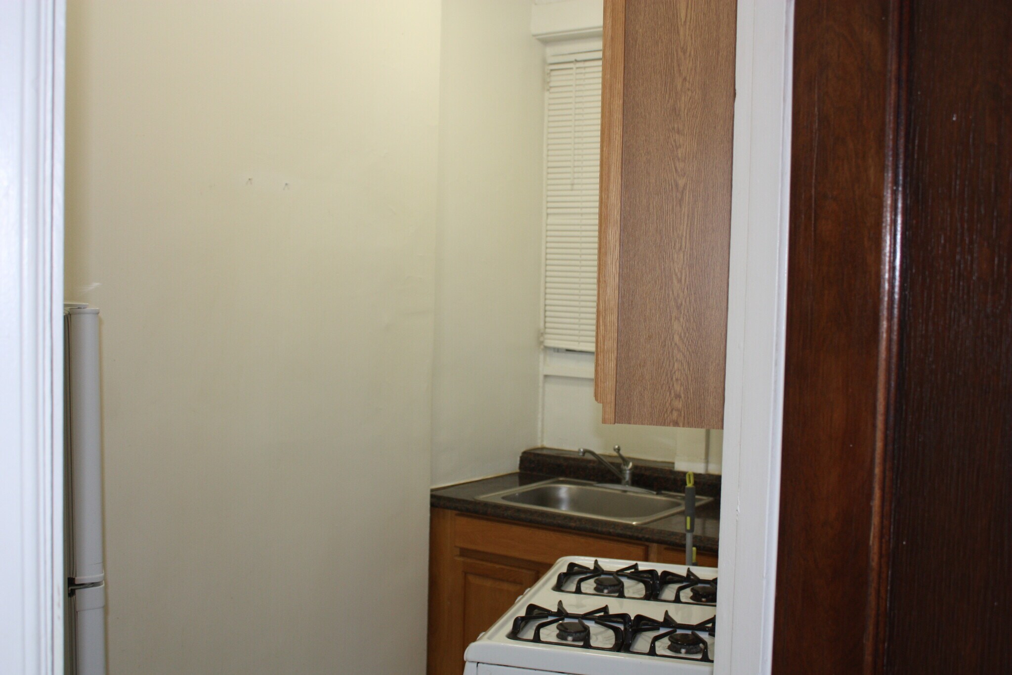 Building Photo - 3409 Greenway