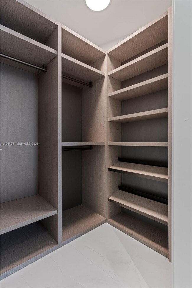 Building Photo - 300 Biscayne Blvd Way