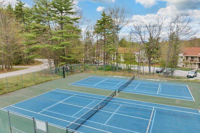 Building Photo - 9 Fawn Meadows