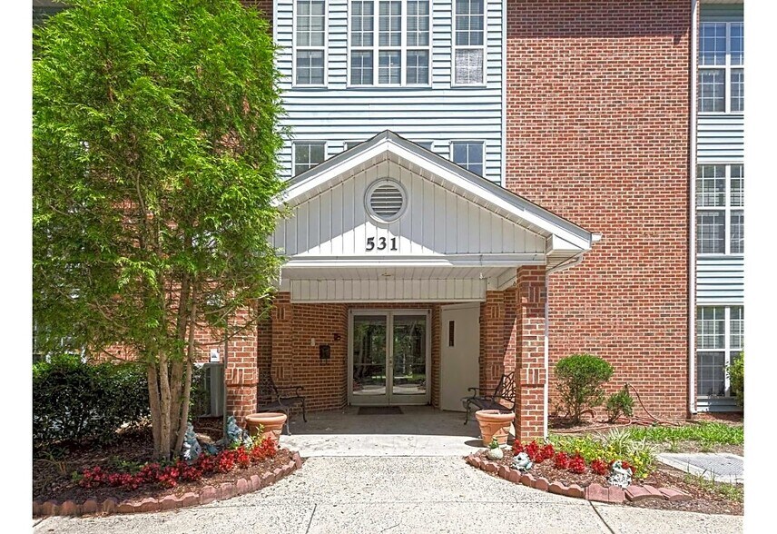 Primary Photo - Carver Creek Apartments