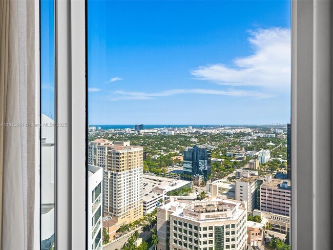Building Photo - 333 Las Olas Way