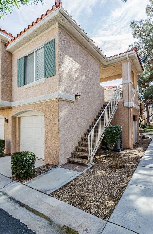 Building Photo - Green Valley Condo