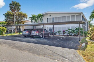 Building Photo - 330 Tudor Dr