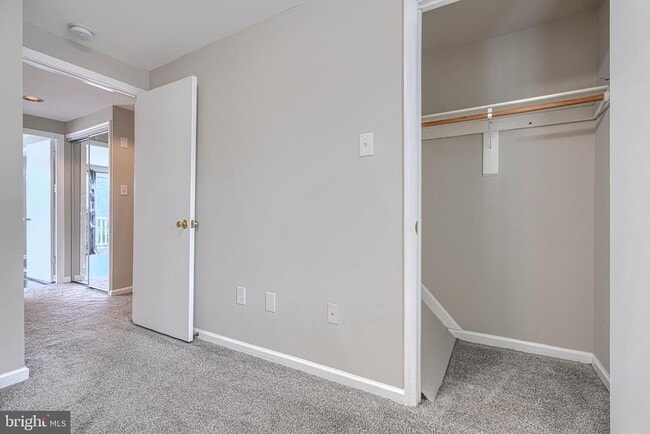 Building Photo - 209 Bridge Dr