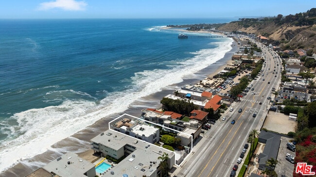 Building Photo - 22630 Pacific Coast Hwy