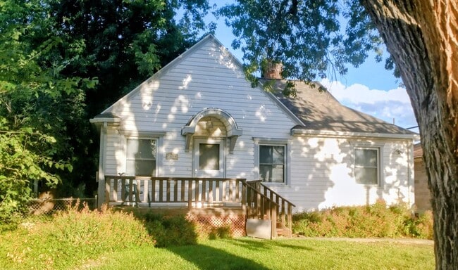 Building Photo - 1539 S 300 E