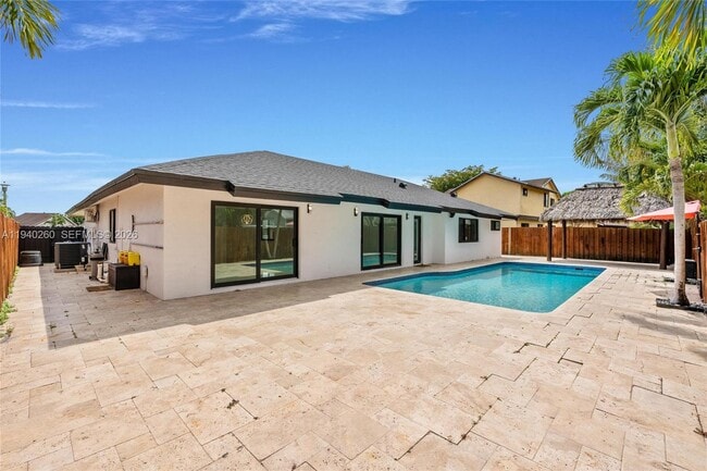 Building Photo - 730 SW 95 Terrace