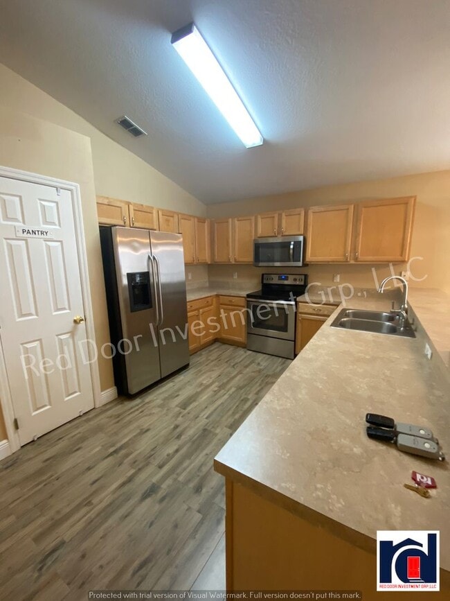 Building Photo - Beautiful 4 bedroom 2 Bath Single Family Home ~Oviedo~