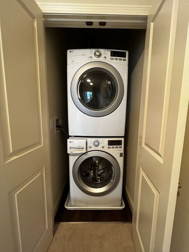 Building Photo - 228 Bayberry Cir