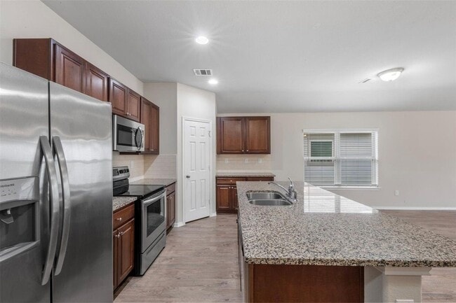 Building Photo - 21231 Bush Brook Bend Path