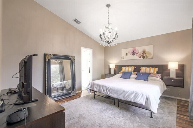 Building Photo - 16806 Langland Rd