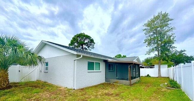 Building Photo - 6849 99th Ave