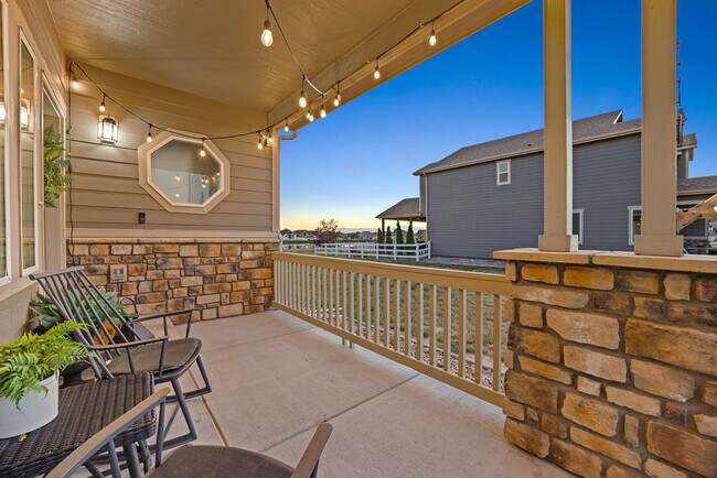 Building Photo - 580 Boxwood Dr