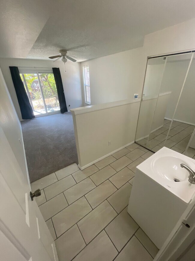 Building Photo - 3 Bedroom Apartment In Virginia Vale Neighborhood! **Special**