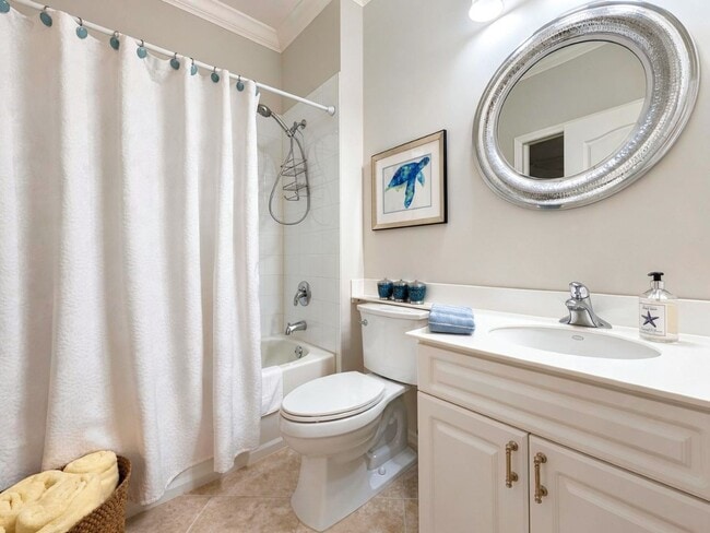 Building Photo - Beautifully furnished 2-bedroom and den, 2-bath in Sterlling Oak