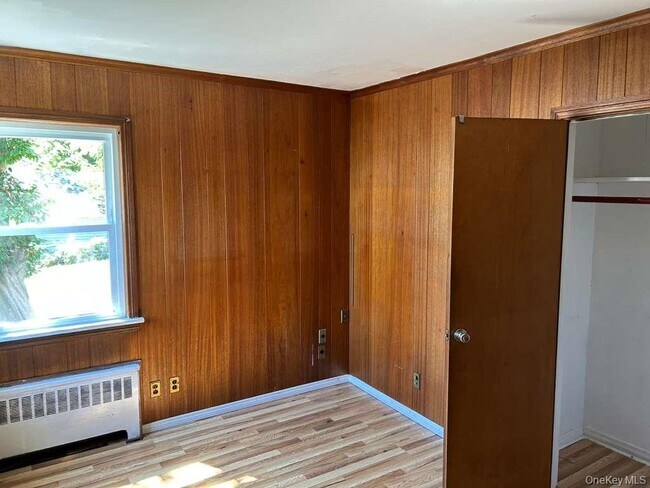 Building Photo - 63 I U Willets Rd