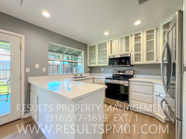 Building Photo - Lovely Upgraded Rocklin Home