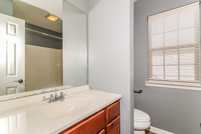 Building Photo - 13512 Dynasty Dr