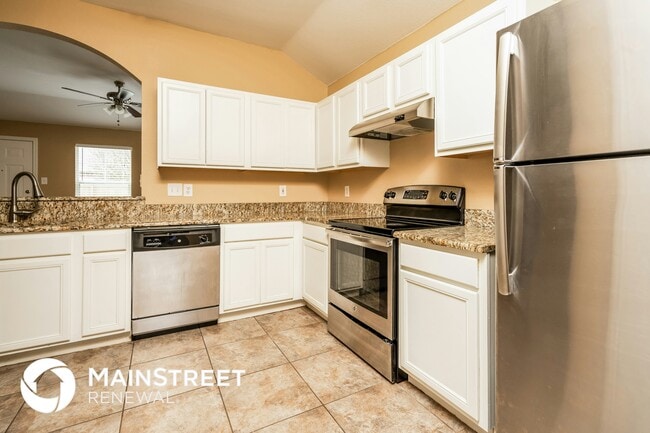 Building Photo - 1611 Emily Ln