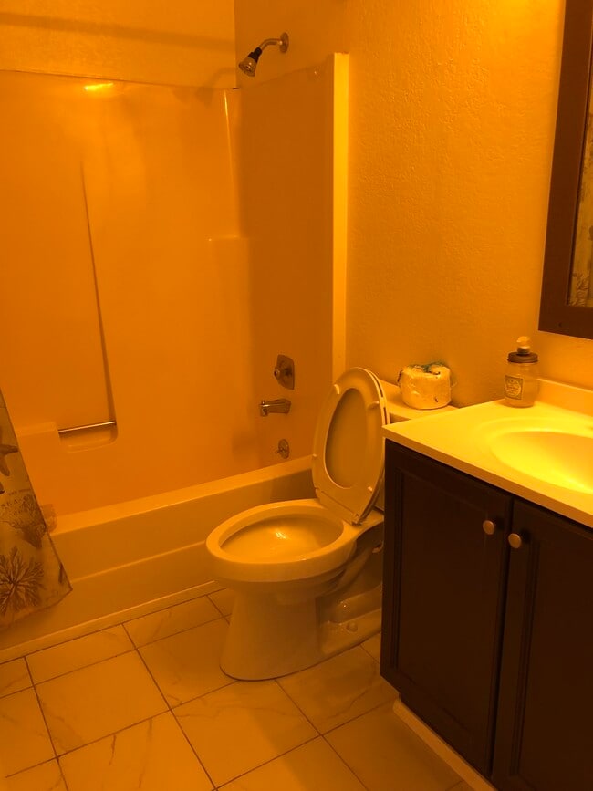 Second bathroom - 1404 W Boston St