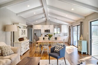 Building Photo - Gorgeous 3 Bedroom Home in Duke Forest - Available June 20!