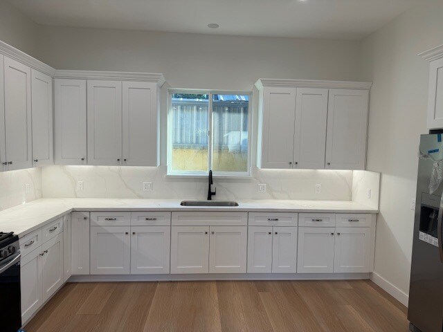 Building Photo - 8636 Aqueduct Ave