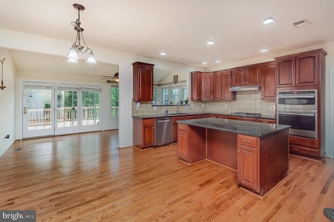 Building Photo - 25346 Justice Dr