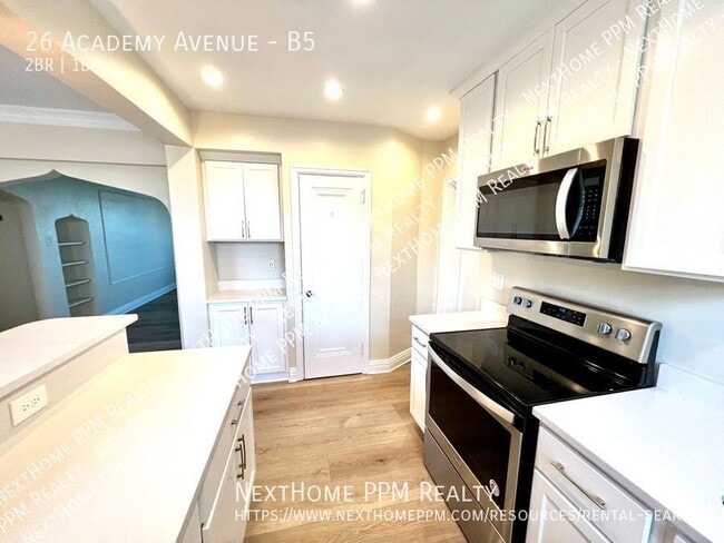 Building Photo - 26 Academy Ave