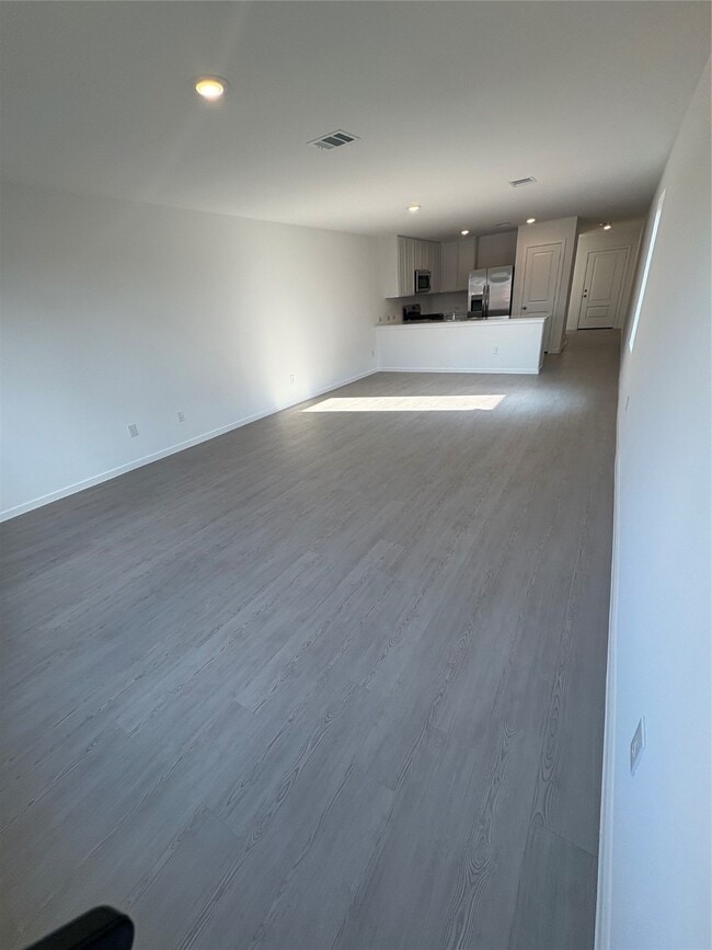 Building Photo - 909 Lago Laceno Ln