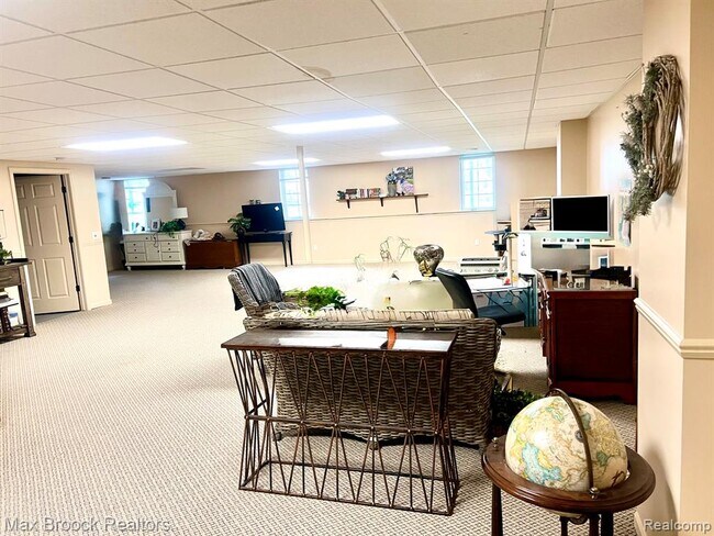 Building Photo - 661 Telya Ridge