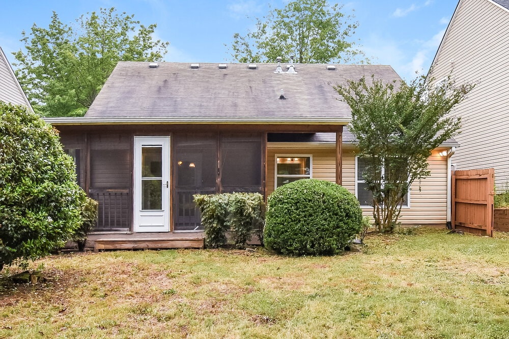 Building Photo - 210 Winterbury Dr
