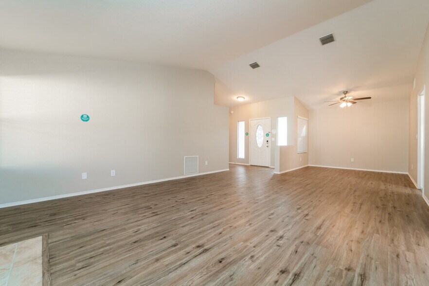 Building Photo - 3674 W Thundercloud Loop